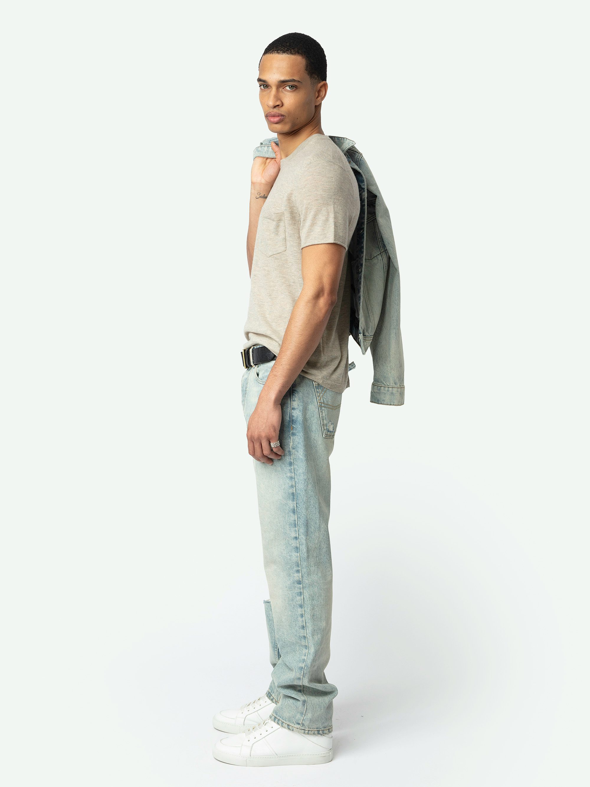 Jimmy Cashmere Sweater - Short-sleeved sweater with round neck and patch pocket.